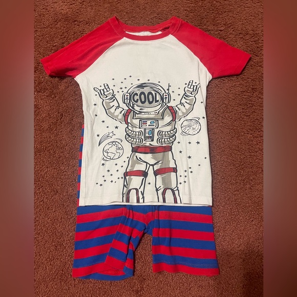 Bundle of 5 Pajama Sets size 8 - Picture 4 of 7